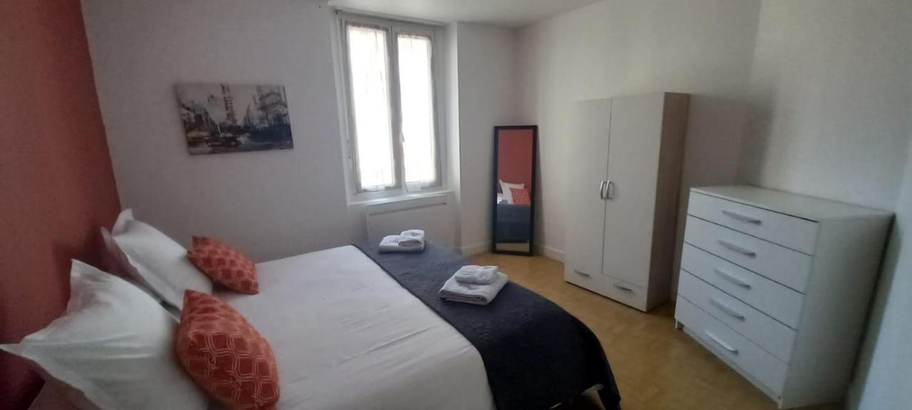 Joli Appartement Climatise Périgueux Екстериор снимка